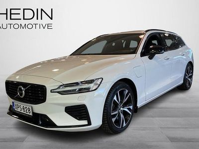 Käytetty Volvo V60 Business Edition 340 HP (250 kW) 2022 Farmari