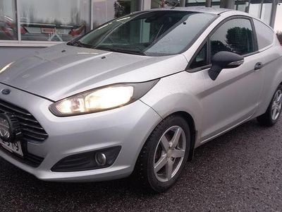 Harmaa Käytetty 2014 Ford Fiesta Trend Van | 5 880 € (Perustarjous)