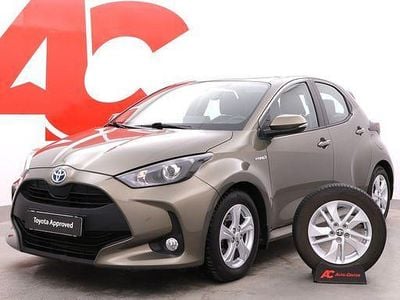 Käytetty Toyota Yaris Active 114 HP (83 kW) 2021 Ruskea (beige) Viistoperä