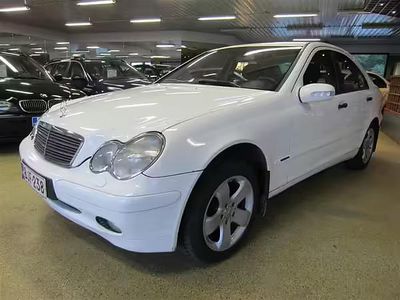 Käytetty Mercedes C220 231 HP (169 kW) 2009 Musta Farmari