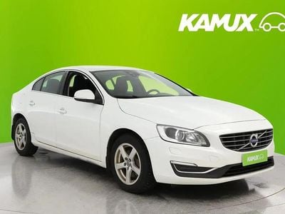 Valkoinen Käytetty 2017 Volvo S60 Momentum Sedan | 9 990 € (Supertarjous)