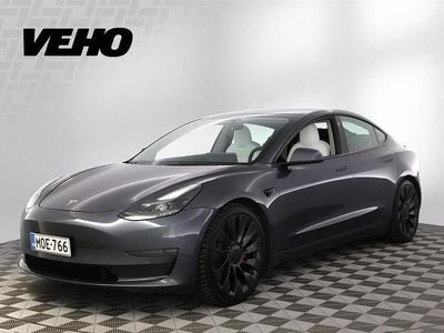 Harmaa Käytetty 2021 Tesla Model 3 Performance Sedan | 29 400 € (Perustarjous)
