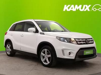 Käytetty Suzuki Vitara GLX 120 HP (88 kW) 2015 Valkoinen Sedan