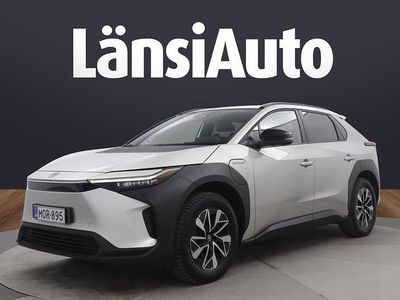 Käytetty 2022 Toyota bZ4X Style Katumaasturi | 31 890 € (Perustarjous)