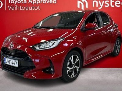Käytetty Toyota Yaris Plus 114 HP (83 kW) 2024 Punainen Viistoperä