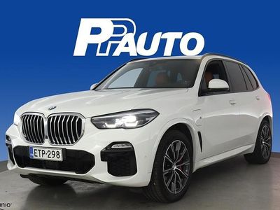 Valkoinen Käytetty 2021 BMW X5 M Sport Katumaasturi | 51 490 € (Perustarjous)