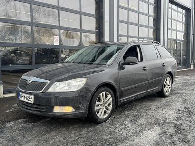 Käytetty Skoda Octavia Elegance 160 HP (117 kW) 2011 Farmari