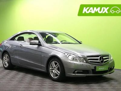 Käytetty Mercedes E250 184 HP (135 kW) 2011 Hopea / harmaa Coupe - kaksiovinen