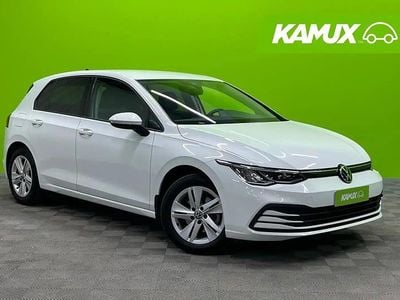 Käytetty VW Golf 110 HP (80 kW) 2021 Valkoinen Sedan