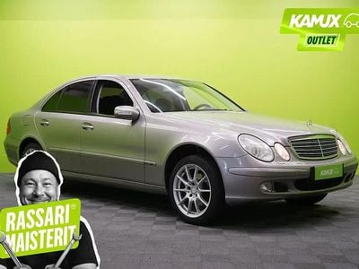 Hopea / harmaa Käytetty 2004 Mercedes E220 Sedan | 4 000 €