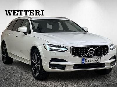 Käytetty Volvo V90 CC Pro 241 HP (177 kW) 2017 Valkoinen Farmari