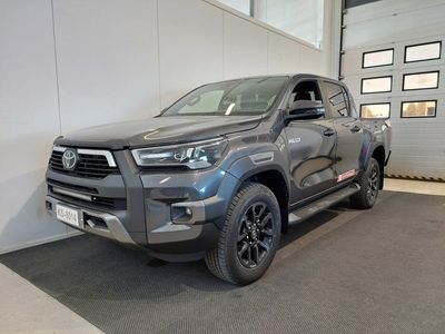 käytetty Toyota HiLux Double Cab 4WD 2,8D Invincible 2-paikkainen Automaatti