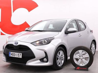 Hopea Käytetty 2023 Toyota Yaris Hybrid Active Viistoperä | 20 890 € (Perustarjous)