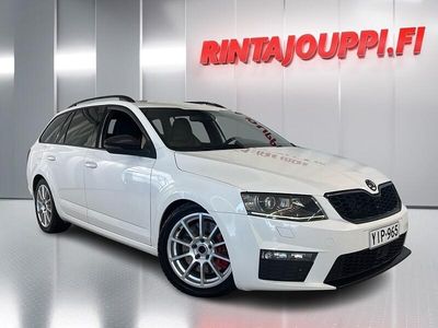 Käytetty Skoda Octavia RS 220 HP (161 kW) 2014 Viistoperä