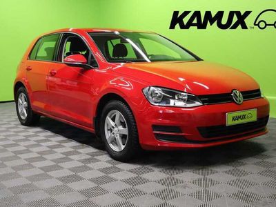 käytetty VW Golf Comfortline 1,2 TSI // Vähän ajettu Suomi-auto / Lohko & sisäpistoke / Ilmastointi / Vakkari //