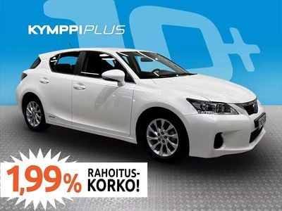 Käytetty Lexus CT200h 99 HP (72 kW) 2012 Valkoinen Viistoperä