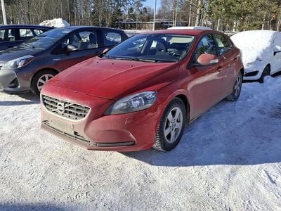Käytetty Volvo V40 Kinetic 114 HP (83 kW) 2014 Viistoperä