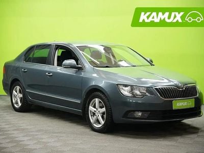 Käytetty Skoda Superb Business Line 170 HP (125 kW) 2014 Hopea / harmaa Sedan
