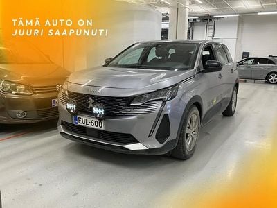 Käytetty 2022 Peugeot 5008 Active Katumaasturi | 25 990 € (Perustarjous)
