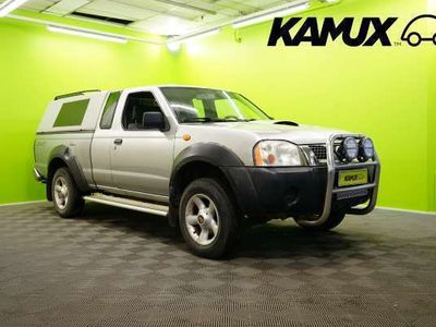 käytetty Nissan King King CabCAB 2.5DI-BPUD22-PICKUP-4X4/295 // Suomi-auto / Vetokoukku / Lohkolämmitin ja sisätilanpistoke