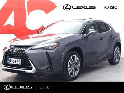 käytetty Lexus UX 300e Luxury - Akun bruttokapasiteetti 72,8 kWh. Miljoonan kilometrin / 10 vuoden akkuturva.