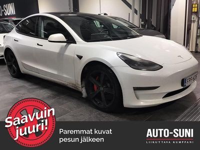 Käytetty 2021 Tesla Model 3 Performance Sedan | 27 800 € (Perustarjous)