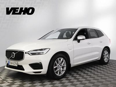 Valkoinen Käytetty 2019 Volvo XC60 R-Design Katumaasturi | 27 800 € (Hyvä tarjous)