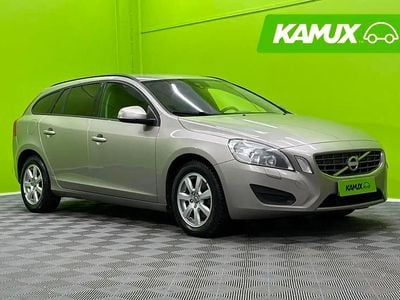 Käytetty Volvo V60 Kinetic 114 HP (83 kW) 2013 Farmari