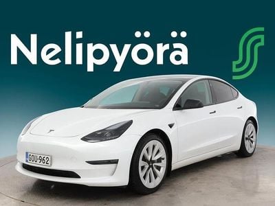 Käytetty Tesla Model 3 366 kW (498 HP) 2021 Valkoinen Sedan