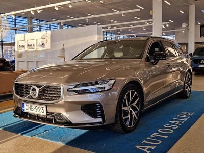 Käytetty Volvo V60 R-Design 392 HP (288 kW) 2019 Harmaa Farmari