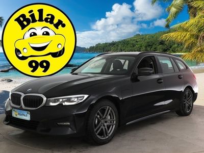 käytetty BMW 330e 330 E G21 TouringBusiness Sport *Vakkari / Harman&Kardon / P.Kamera / Sporttipenkit / Koukku / Apple&Android* Matkalla Myymälään! - *OSTA NYT, MAKSA KESÄKUUSSA!* -