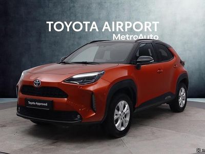 Käytetty Toyota Yaris Cross 116 HP (85 kW) 2023 Met. oranssi Katumaasturi