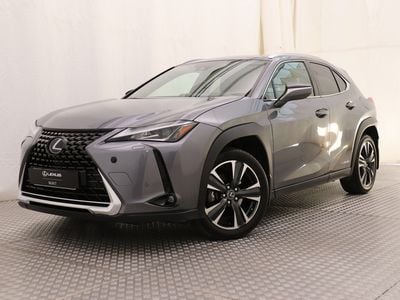 Harmaa Käytetty 2021 Lexus UX 250h Katumaasturi | 29 480 €