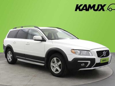 käytetty Volvo XC70 AWD Farmari (AC) 4ov 2400cm3 / PA-lämmitin / On Call /