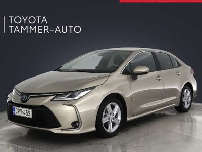 käytetty Toyota Corolla Sedan 1,8 Hybrid Active - KAIKKI KÄYTETYT COROLLAT 2,95 %:N KORKOTARJOUKSELLA