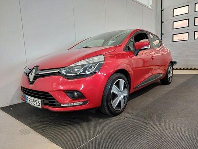 Käytetty Renault Clio IV 90 HP (66 kW) 2019 Punainen Viistoperä
