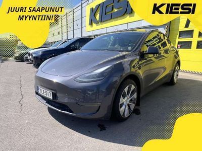 käytetty Tesla Model Y Long Range Dual Motor AWD / AMD Ryzen / Autopilot / Lämpöpumppu / Premium Audio / Tehdas