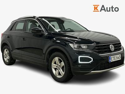 Käytetty VW T-Roc Style 150 HP (110 kW) 2020 Musta Katumaasturi