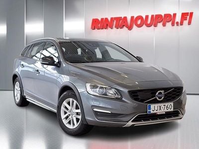 Käytetty Volvo V60 CC Momentum 190 HP (139 kW) 2016 Harmaa Farmari