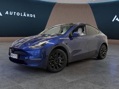 Käytetty 2021 Tesla Model Y Long Range AWD Katumaasturi | 33 750 € (Perustarjous)