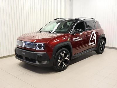 Punainen Uusi 2025 Renault 4 E-Tech Iconic Katumaasturi | 38 900 € (Hieman kallis)