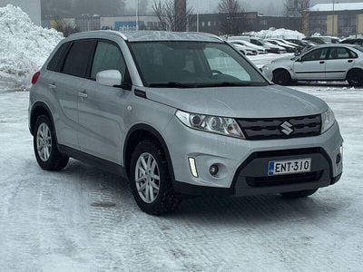 Käytetty Suzuki Vitara GL 120 HP (88 kW) 2016 Katumaasturi