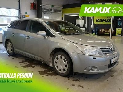 Käytetty Toyota Avensis Multidrive S 147 HP (108 kW) 2010 Hopea / harmaa Farmari