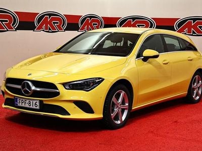 Käytetty Mercedes CLA250e Business 160 HP (117 kW) 2022 Keltainen Sedan