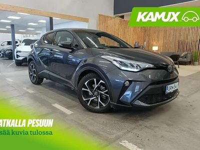Käytetty Toyota C-HR Team 98 HP (72 kW) 2021 Hopea / harmaa Katumaasturi
