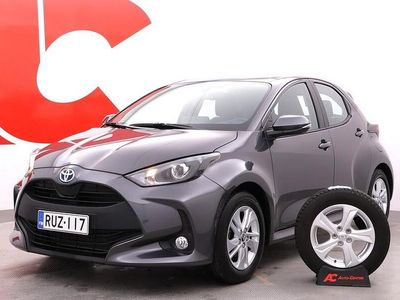 Käytetty Toyota Yaris Hybrid Active 116 HP (85 kW) 2023 Viistoperä