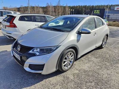 käytetty Honda Civic 5D 1,4i Comfort - Kohtuu kilometreillä, siisti Civic!