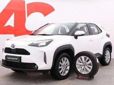 Käytetty Toyota Yaris Cross Active 116 HP (85 kW) 2022 040 Katumaasturi