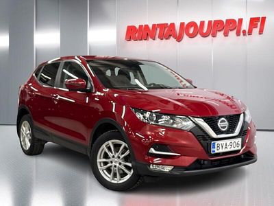 Käytetty Nissan Qashqai N-Connecta 116 HP (85 kW) 2018 Punainen Katumaasturi