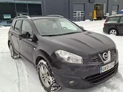 Käytetty Nissan Qashqai +2 Acenta 117 HP (86 kW) 2012 Katumaasturi